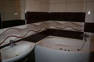 Апартаменты Royal Apartment On Bazhanova 11 A Харьков Апартаменты с 2 спальнями-4