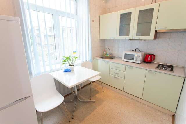 Апартаменты Royal Apartment On Bazhanova 11 A Харьков-6
